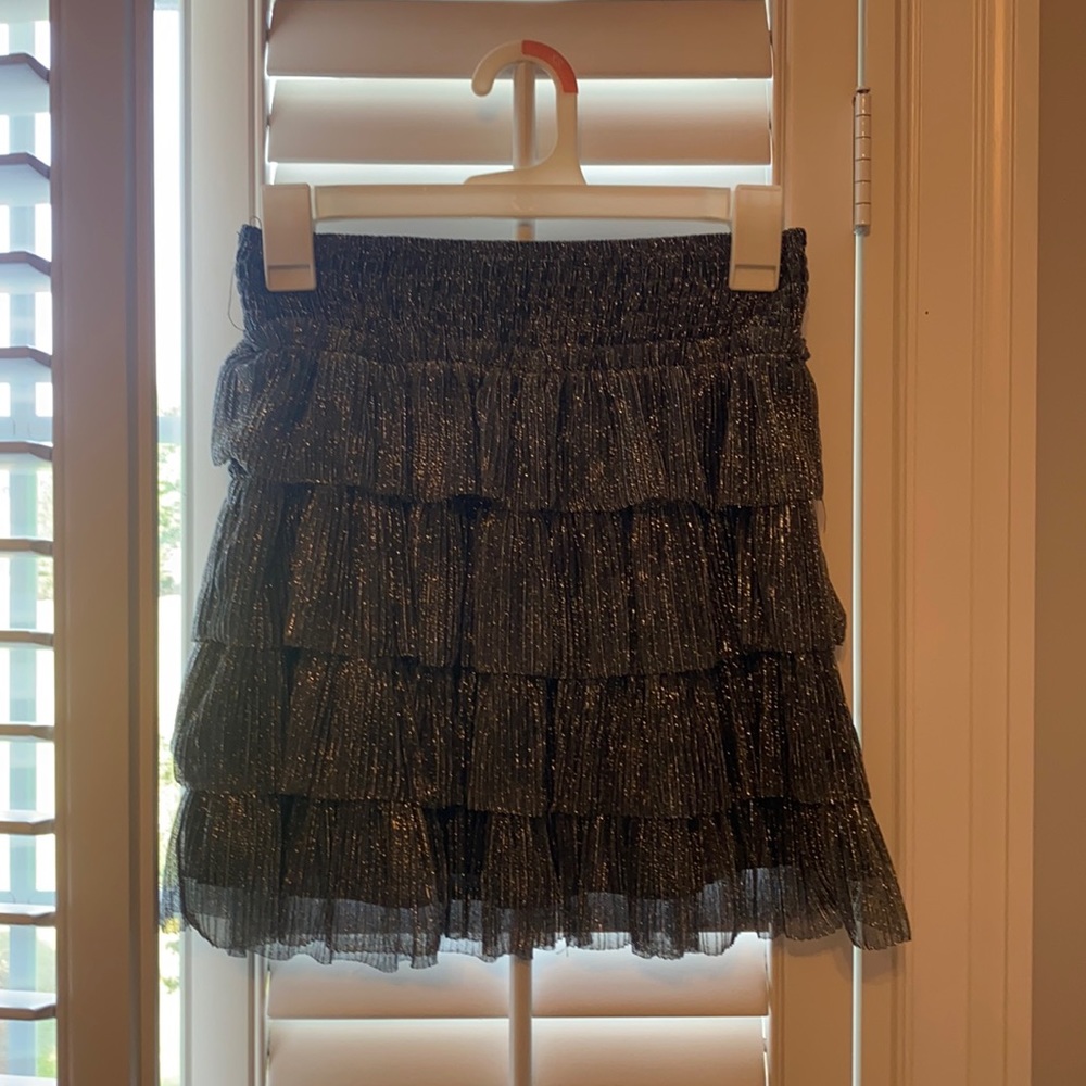 Storia black and silver tiered-pleated ruffle mini skirt